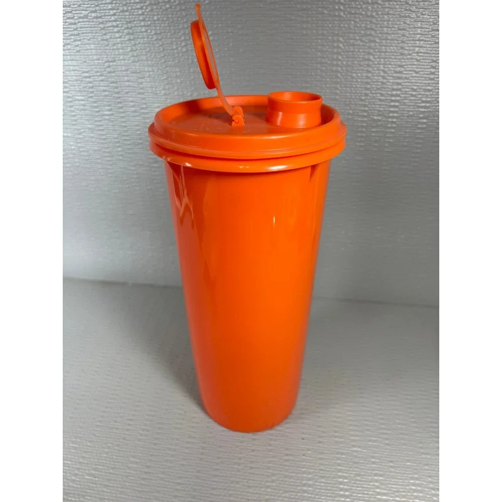 Vintage Tupperware Orange Quick Shake Shaker 262-14 with Strainer Lid 603-1